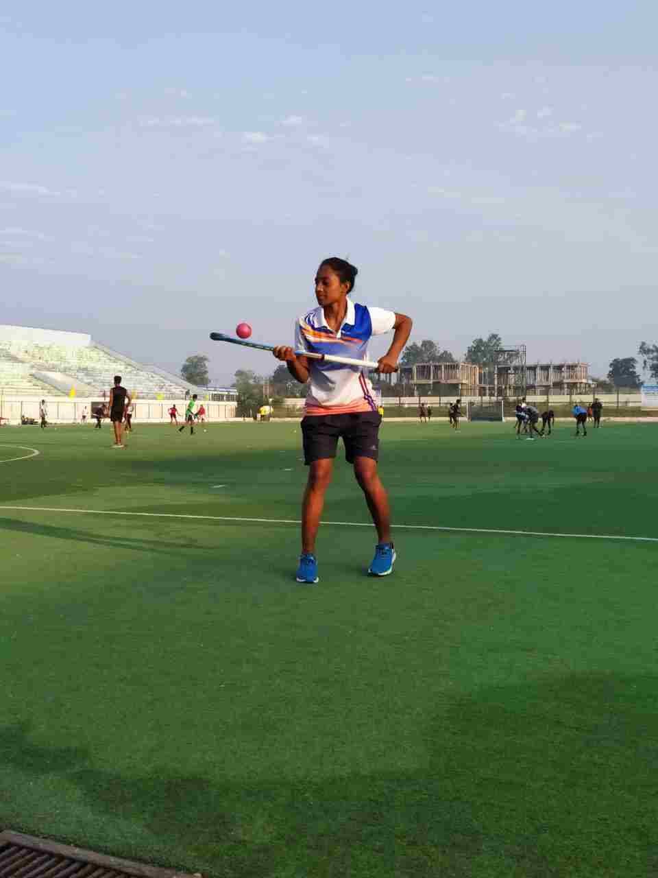 *अन्तर्विश्वविद्यालय हॉकी स्पर्धा में एनईएस कॉलेज की दो छात्राओं का जलवा, हैंडबॉल में भी 2 का चयन.......................* 1 IMG 20220301 WA0021