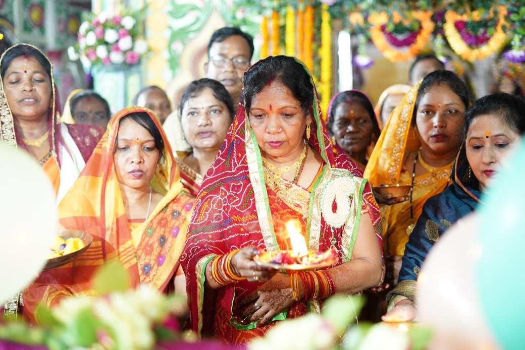 *विश्व शांति और सौहार्द्र का प्रतिक है जन्माष्टमी महापर्व:कौशल्या साय,पमशाला के श्रीकृष्ण राधा मंदिर में आयोजित जन्माष्टमी समारोह में शामिल हुई कौशल्या साय,विधि विधान से पूजा कर मांगी प्रदेशवासियों की खुशहाली व तरक्की का आशिर्वाद....* 1 IMG 20240827 WA0021