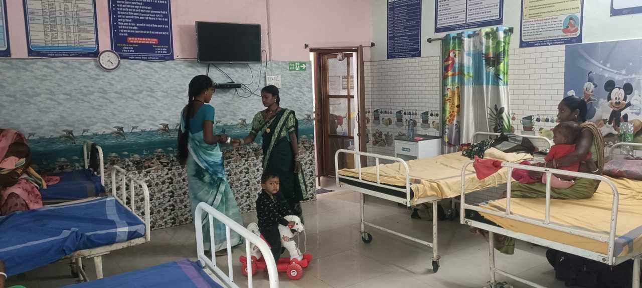 *पोषण पुनर्वास केंद्रों से आ रही है बच्चों के चेहरे पर मुस्कान, गंभीर रूप से कुपोषित बच्चों का हो रहा है सफल उपचार* 1 1726654762 31146a0bfdc39009d474